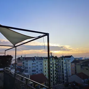  Appartamento Skyline In Citta Studi A 1 Minuto Dal Metro Con Terrazzo Wi-fi E Netflix Italia
